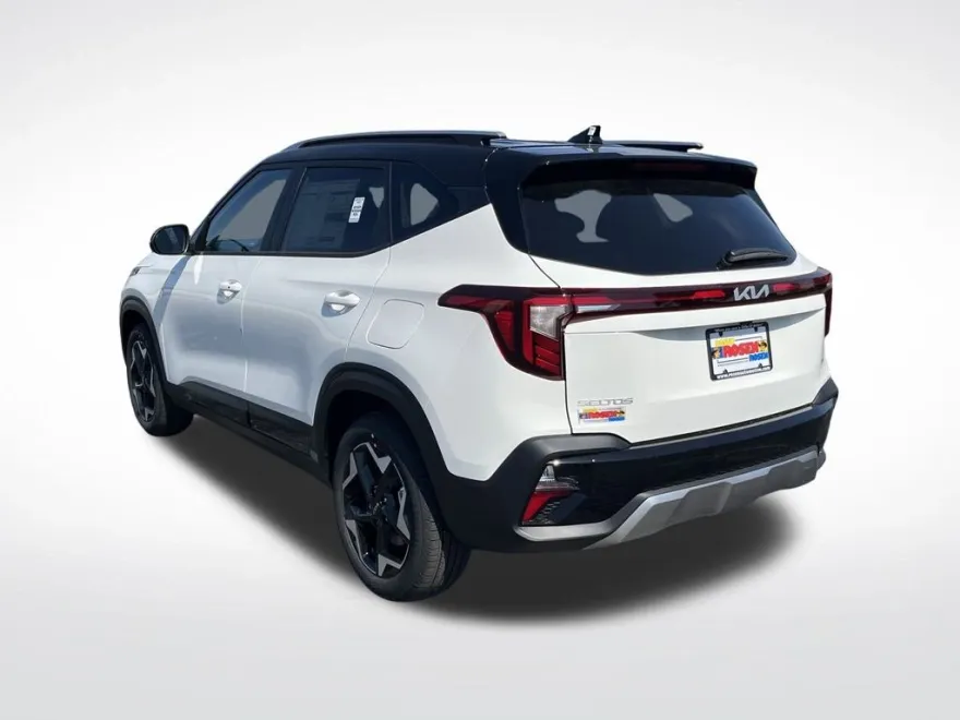 2026 Kia Seltos S photo 1