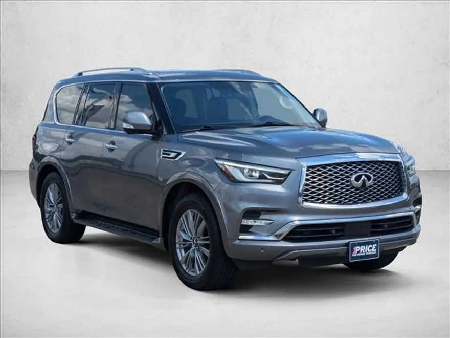 2020 Infiniti QX80 Luxe photo 1