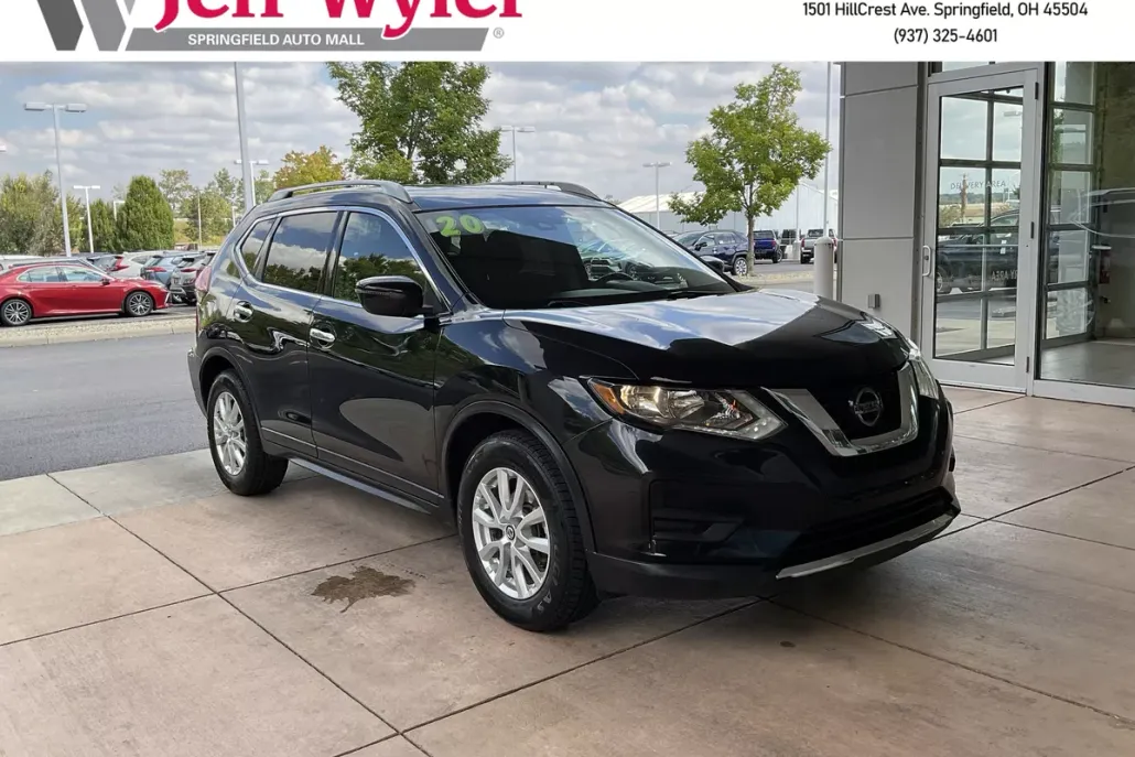 2020 Nissan Rogue SV photo 1