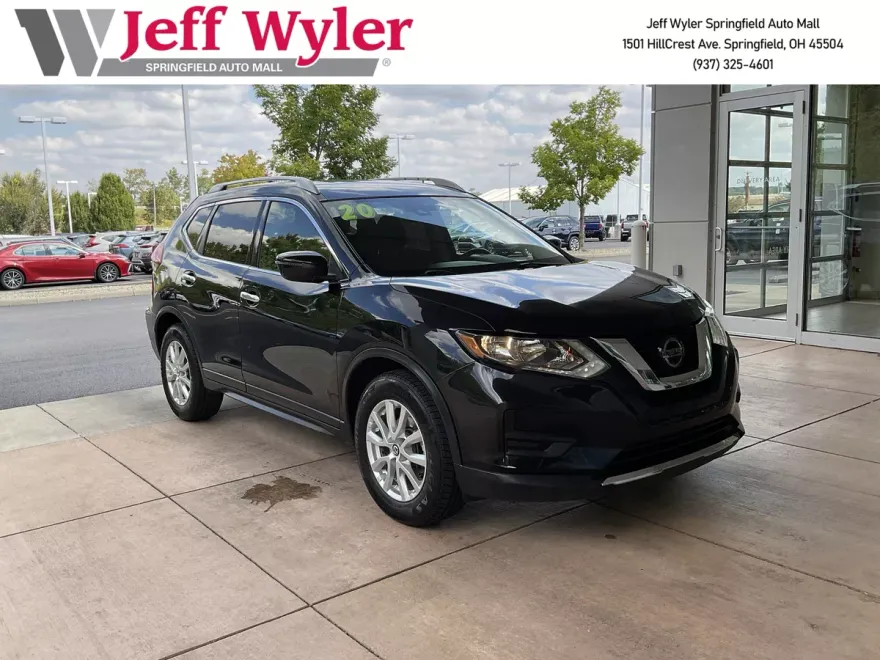 2020 Nissan Rogue SV photo 1