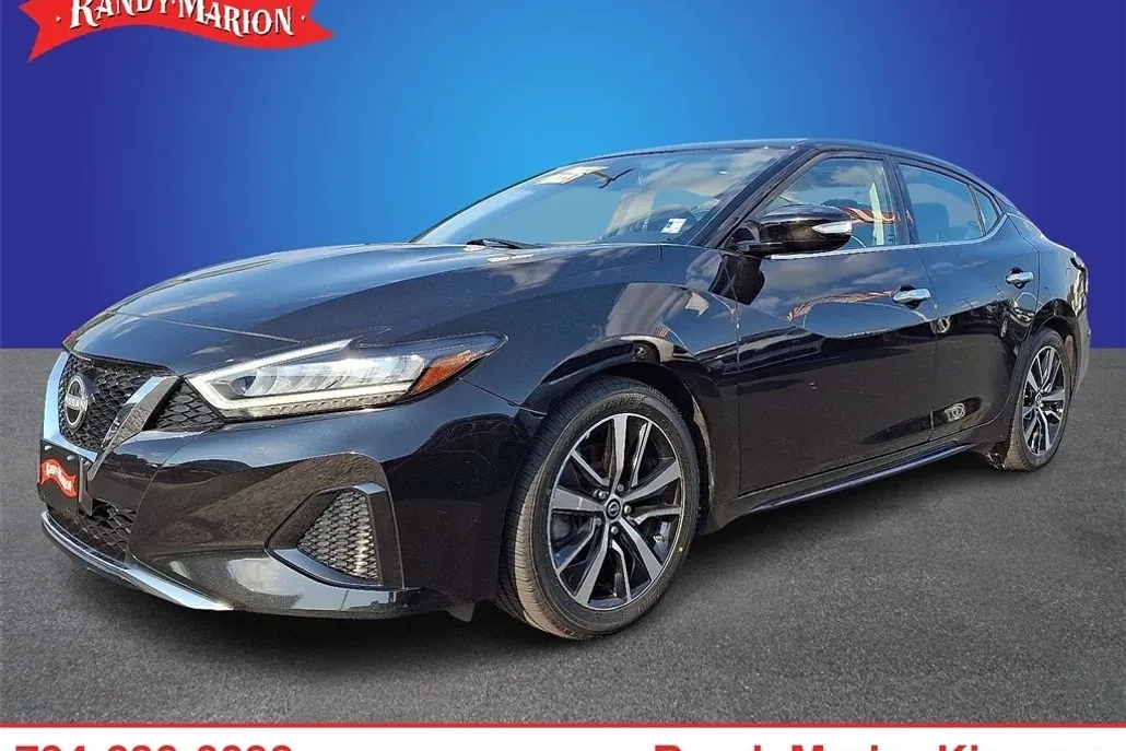 2023 Nissan Maxima SV photo 1