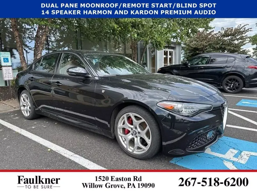 2022 Alfa Romeo Giulia Ti photo 1