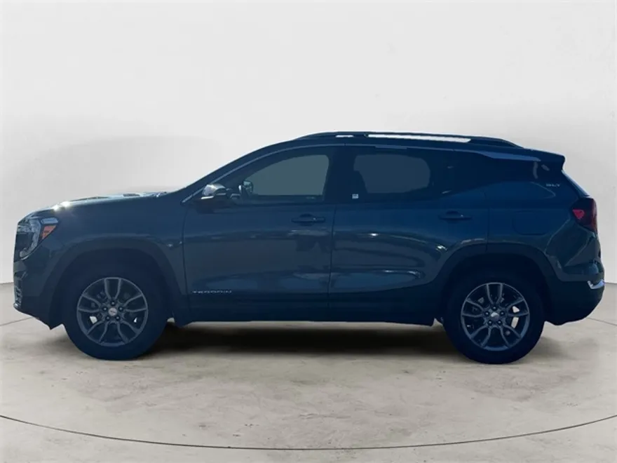 2024 Gmc Terrain SLT photo 1