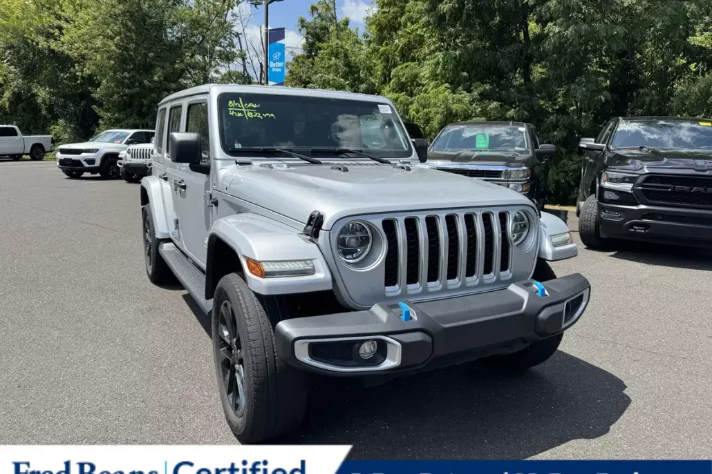 2022 Jeep Wrangler Unlimited Sahara 4xe photo 1