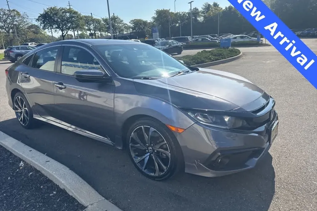 2021 Honda Civic Sport photo 1