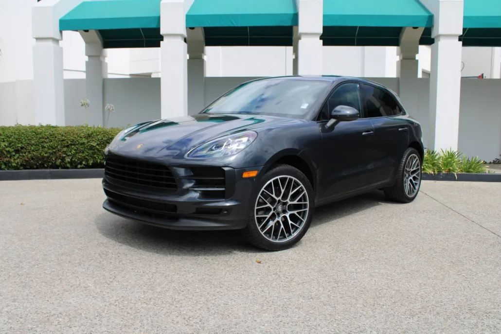 2020 Porsche Macan Base photo 1