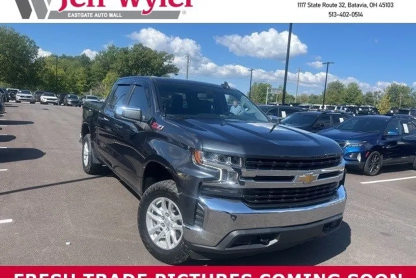2021 Chevrolet Silverado 1500 LT photo 1
