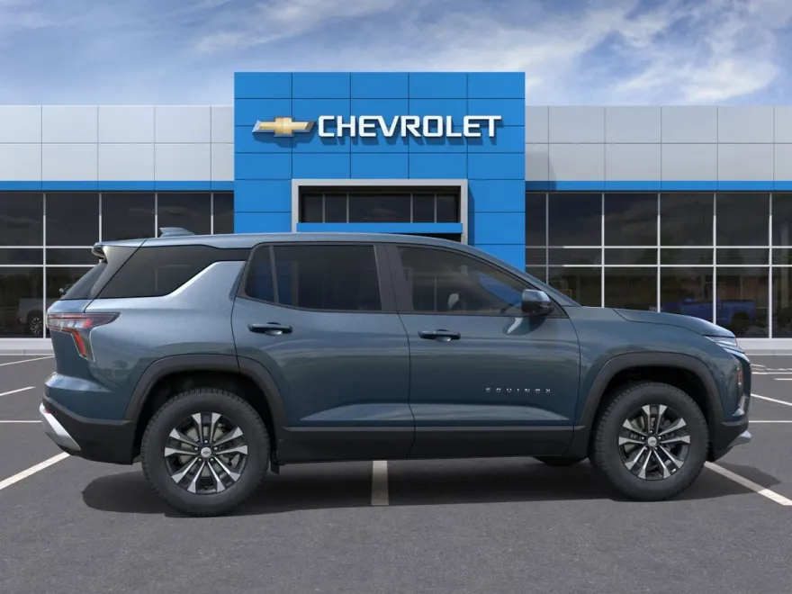 2026 Chevrolet Equinox LT photo 1