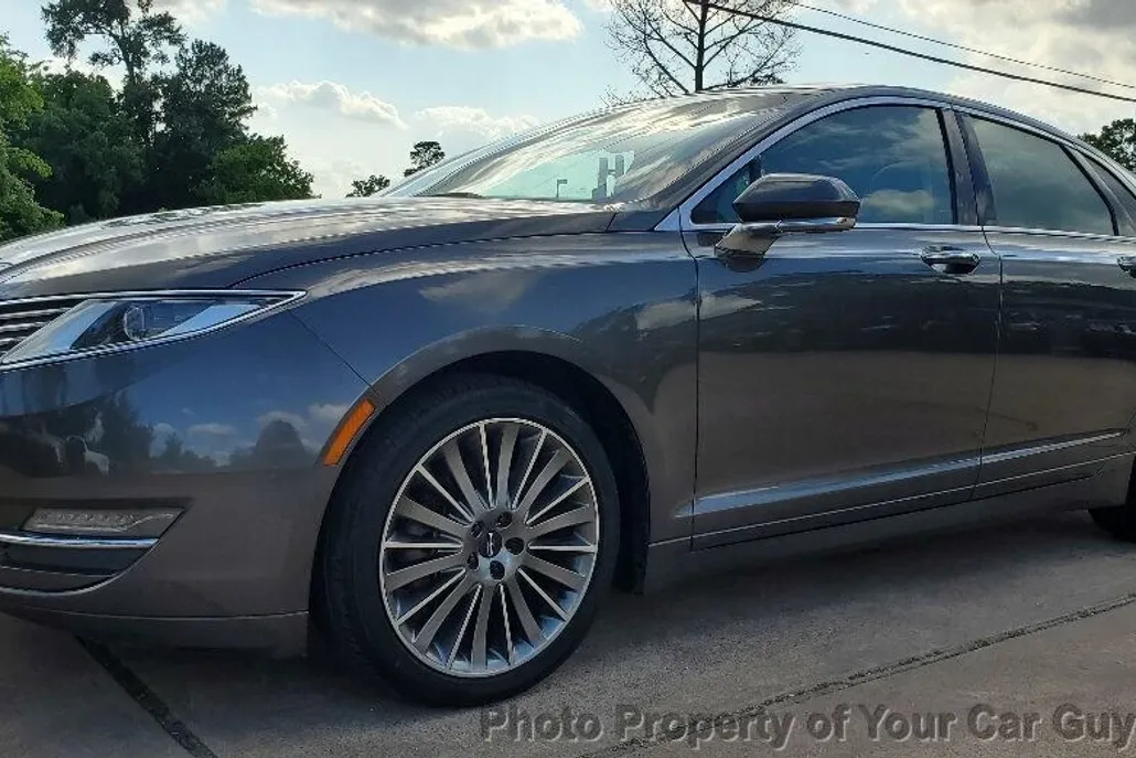 2016 Lincoln MKZ photo 1