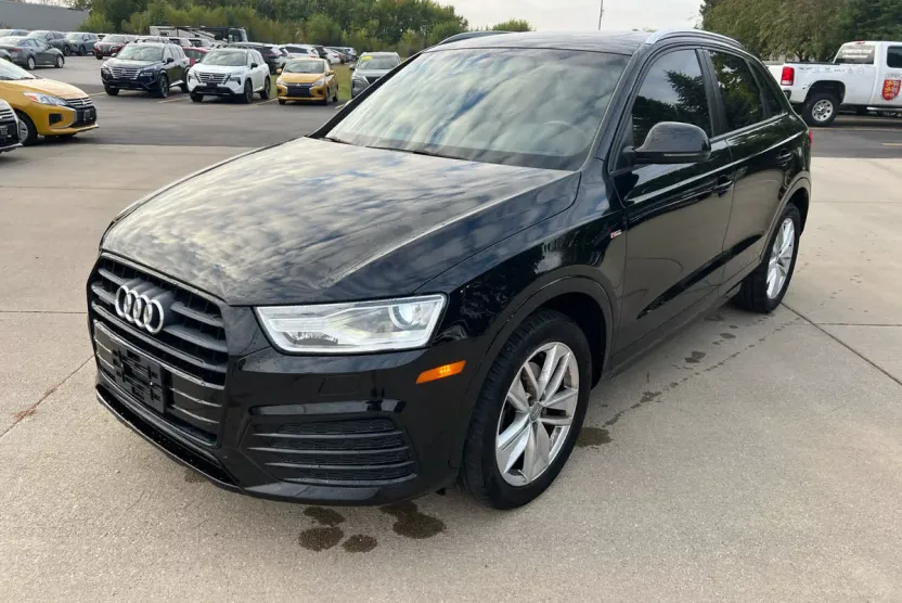 2018 Audi Q3 Premium photo 1