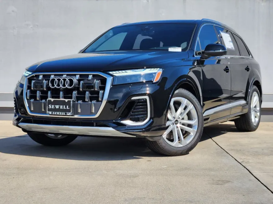 2025 Audi Q7 55 Premium photo 1