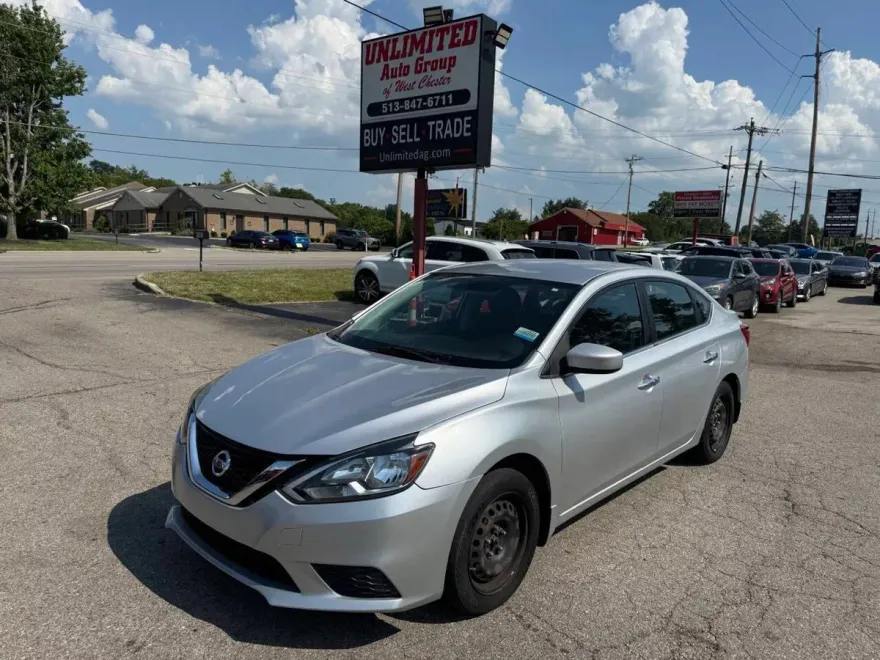 2016 Nissan Sentra photo 1