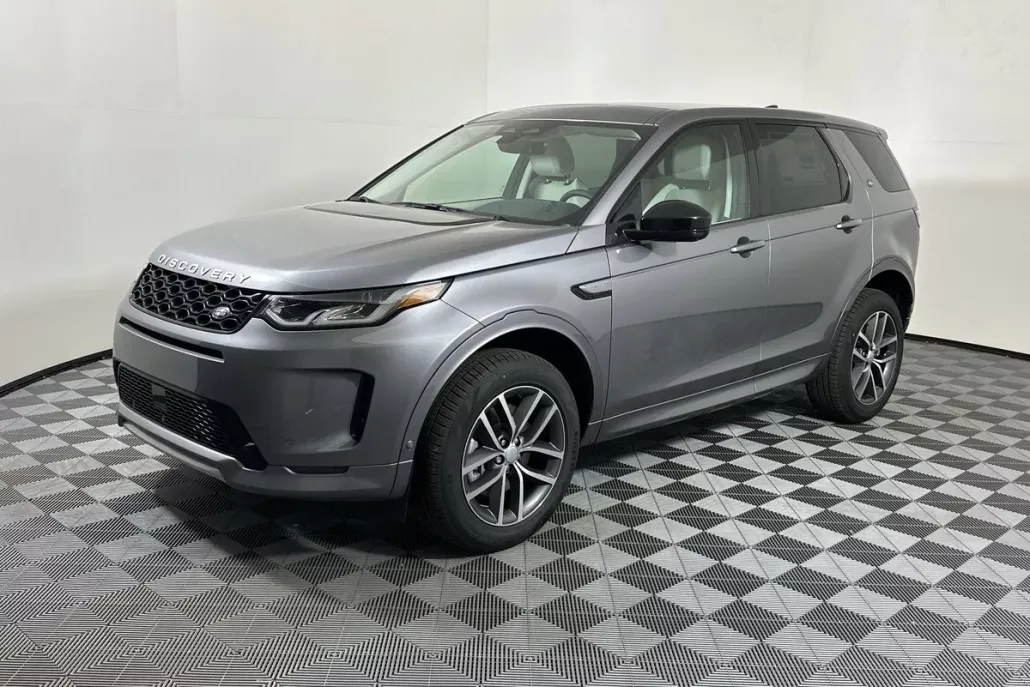 2025 Land Rover Discovery Sport S photo 1
