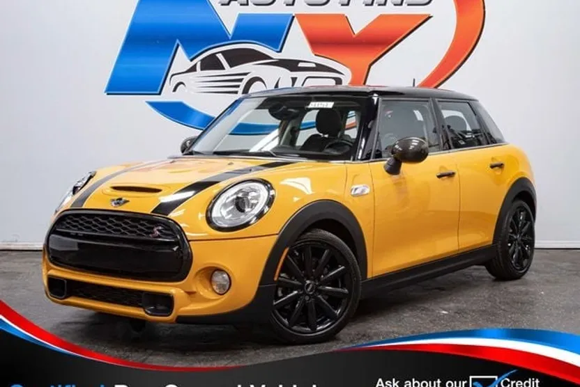 2016 Mini Cooper S Hardtop 4 Door photo 1