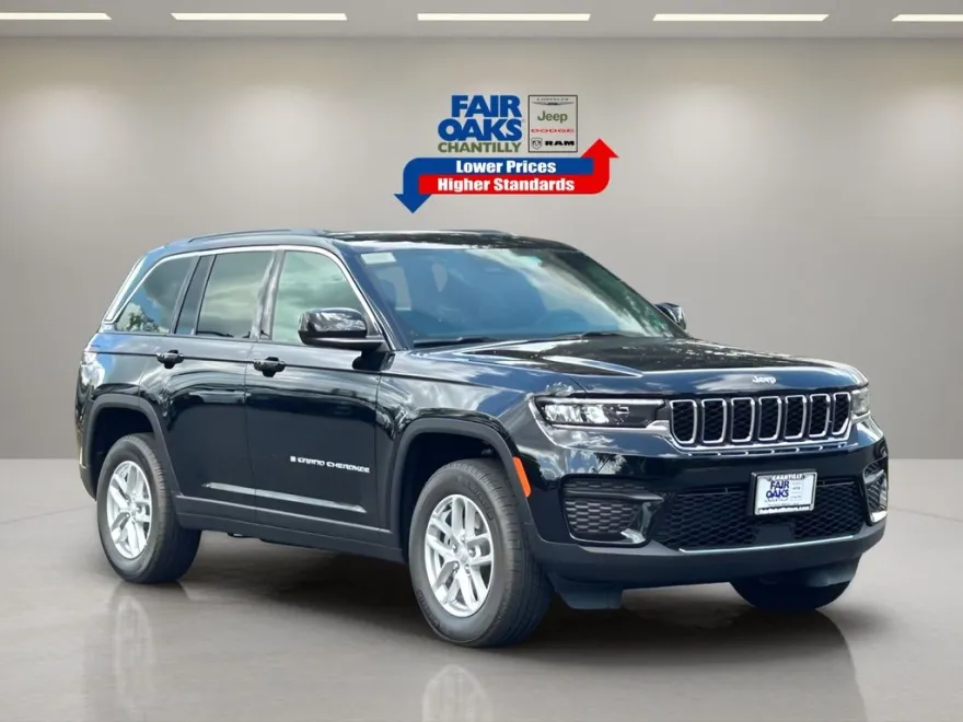 2025 Jeep Grand Cherokee Laredo X photo 1