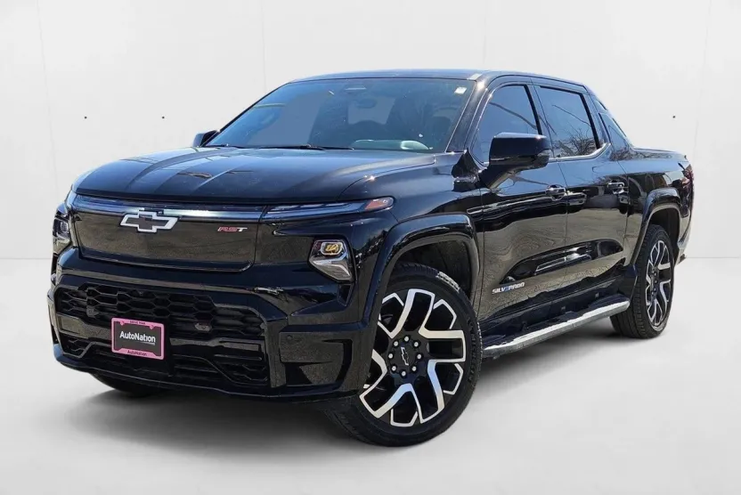 2024 Chevrolet Silverado EV RST photo 1