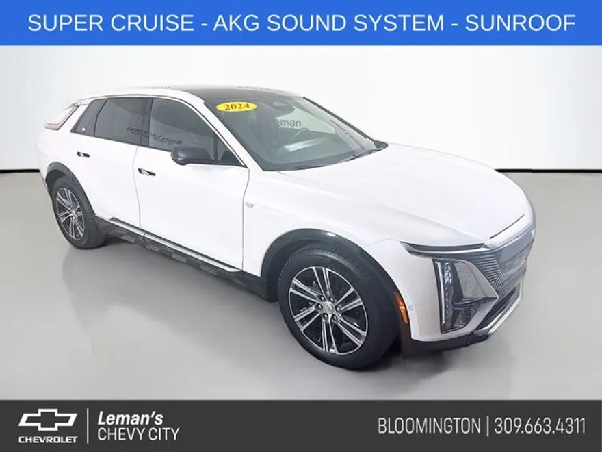 2024 Cadillac Lyriq Luxury photo 1