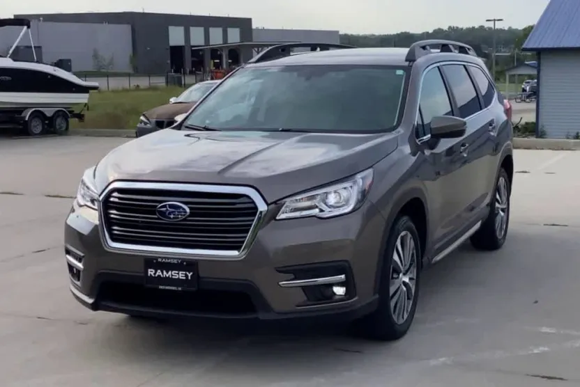 2022 Subaru Ascent Limited photo 1