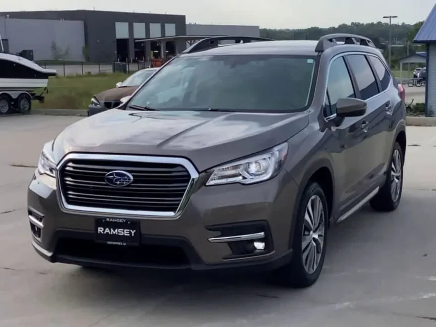2022 Subaru Ascent Limited photo 1