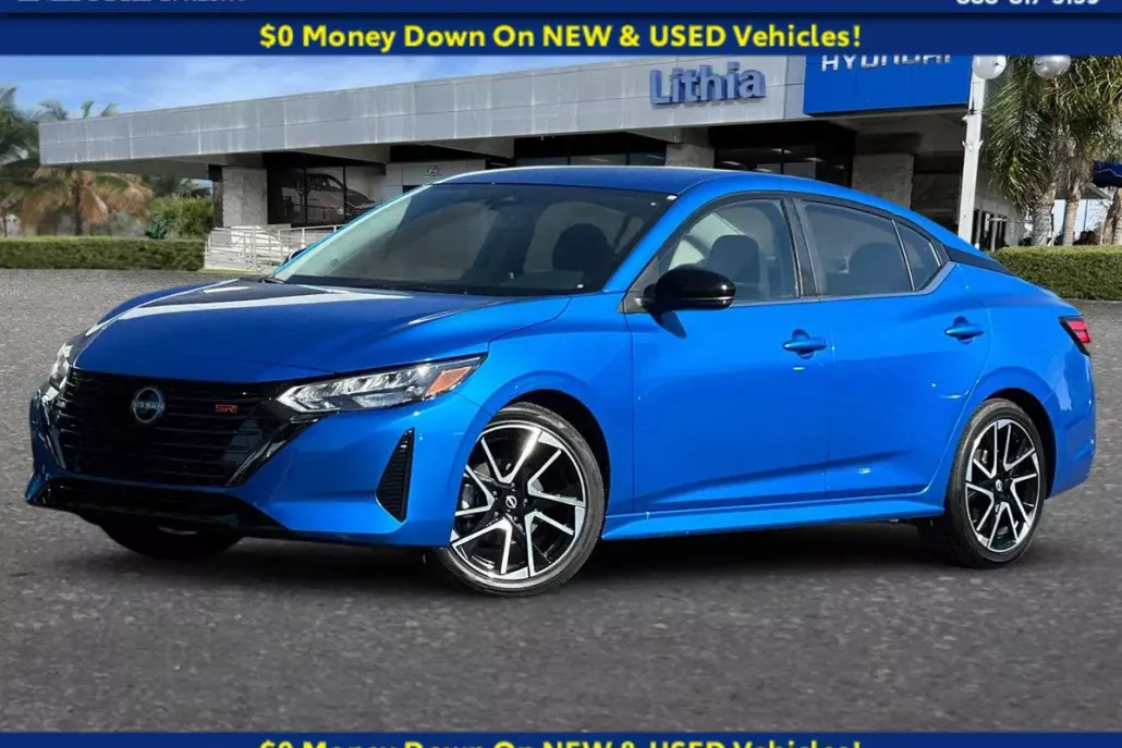 2025 Nissan Sentra SR photo 1