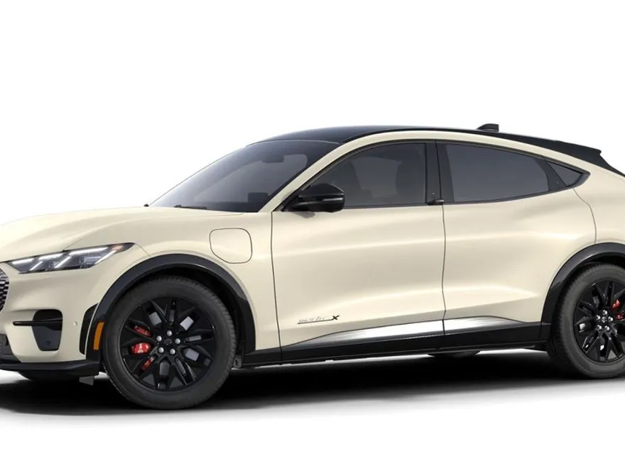 2025 Ford Mustang Mach-E Premium photo 1