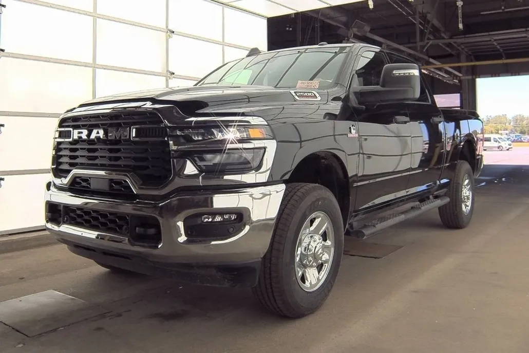 2025 Ram 2500 Tradesman photo 1
