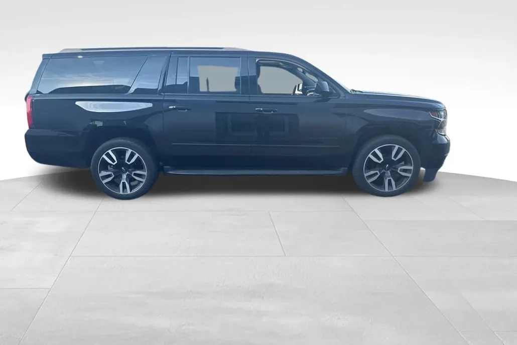 2020 Chevrolet Suburban Premier photo 1