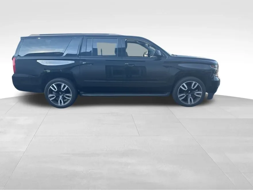 2020 Chevrolet Suburban Premier photo 1