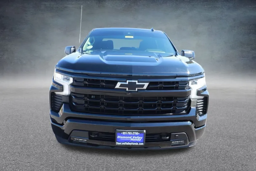 2023 Chevrolet Silverado 1500 RST photo 1
