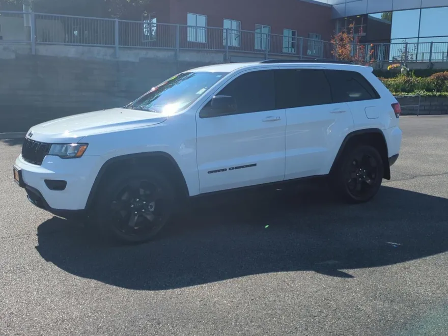 2019 Jeep Grand Cherokee Upland photo 1