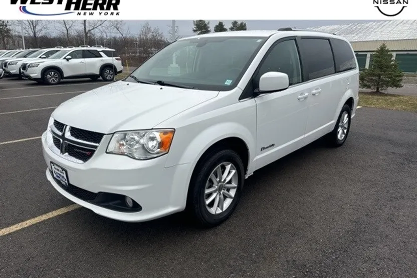 2019 Dodge Grand Caravan SXT photo 1