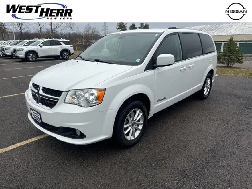 2019 Dodge Grand Caravan SXT photo 1