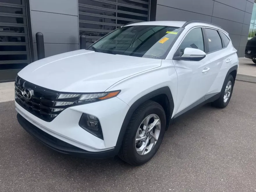 2022 Hyundai Tucson SEL photo 1