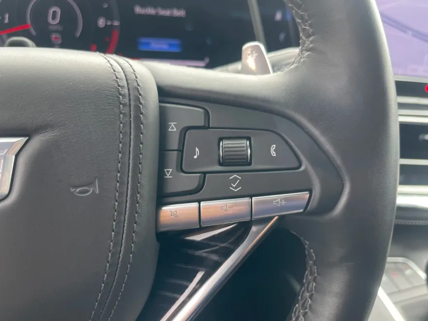 2023 Cadillac Escalade V-Series photo 23