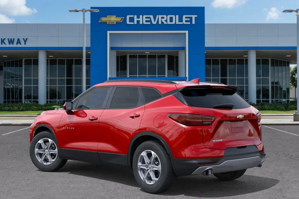 2025 Chevrolet Blazer 2LT photo 1