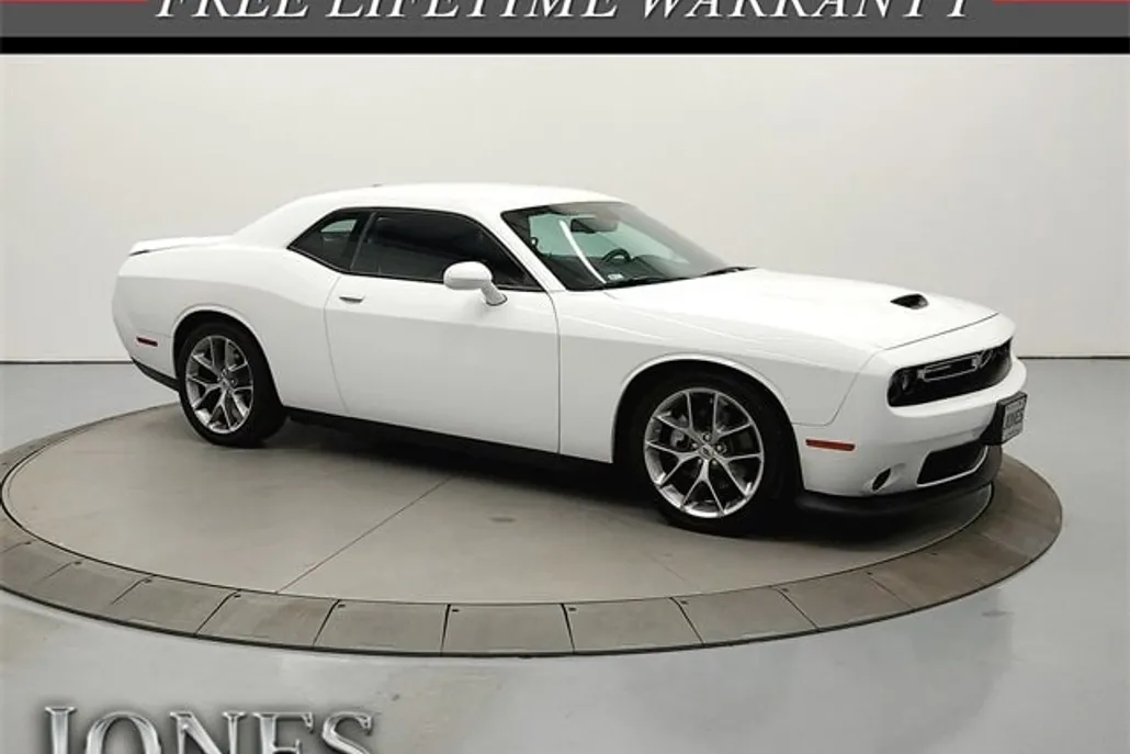 2022 Dodge Challenger GT photo 1