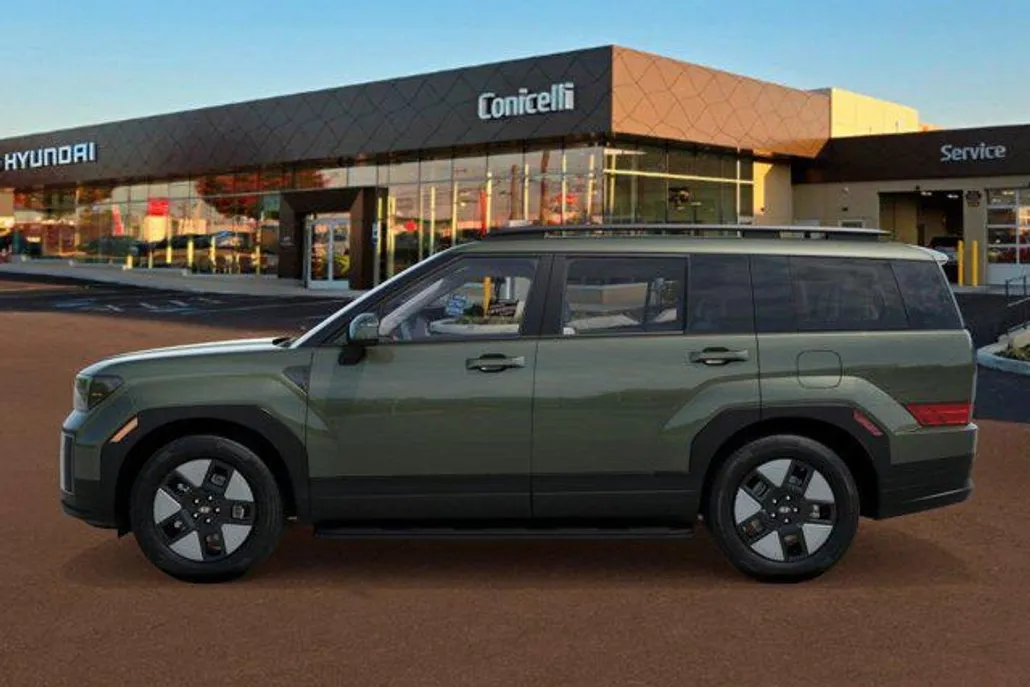 2026 Hyundai Santa Fe SEL photo 1