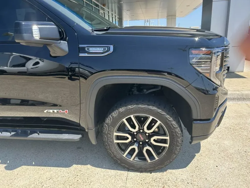 2024 Gmc Sierra 1500 AT4 photo 1
