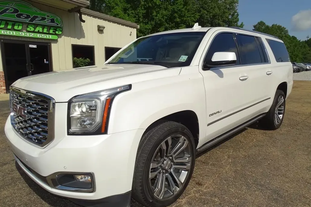 2018 Gmc Yukon XL Denali photo 1