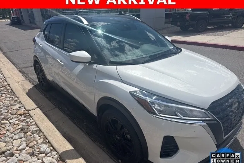 2023 Nissan Kicks SV photo 1