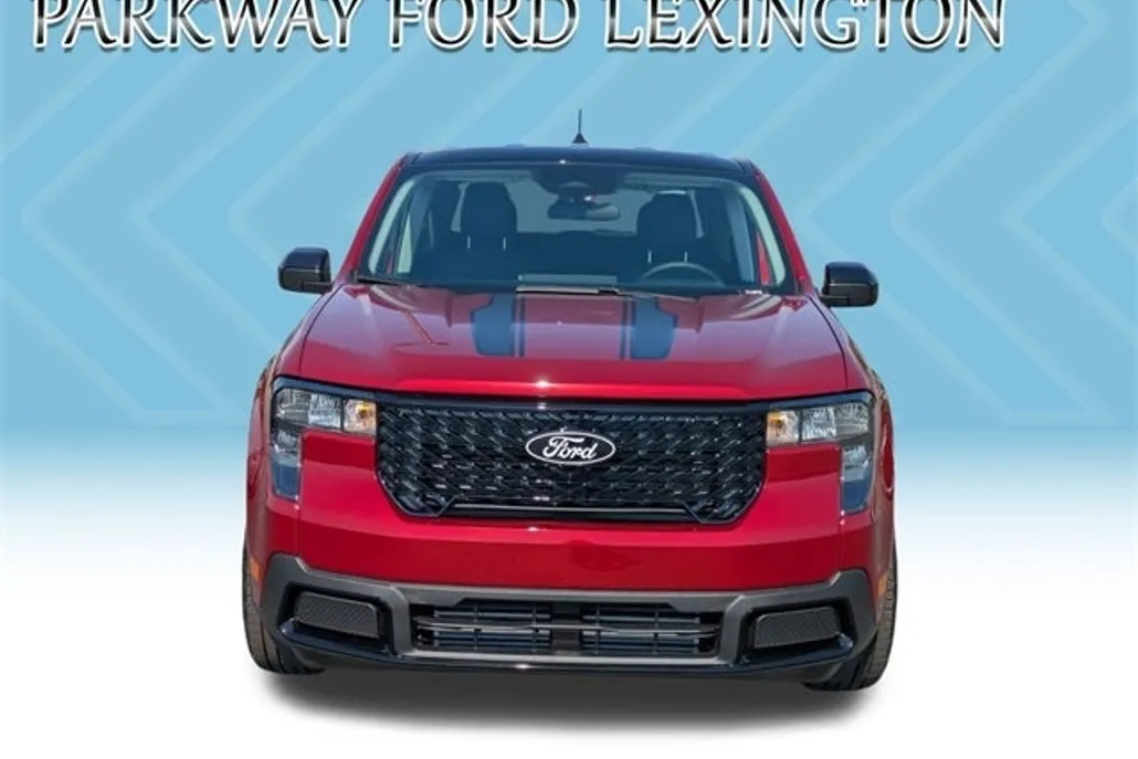 2025 Ford Maverick XLT photo 1