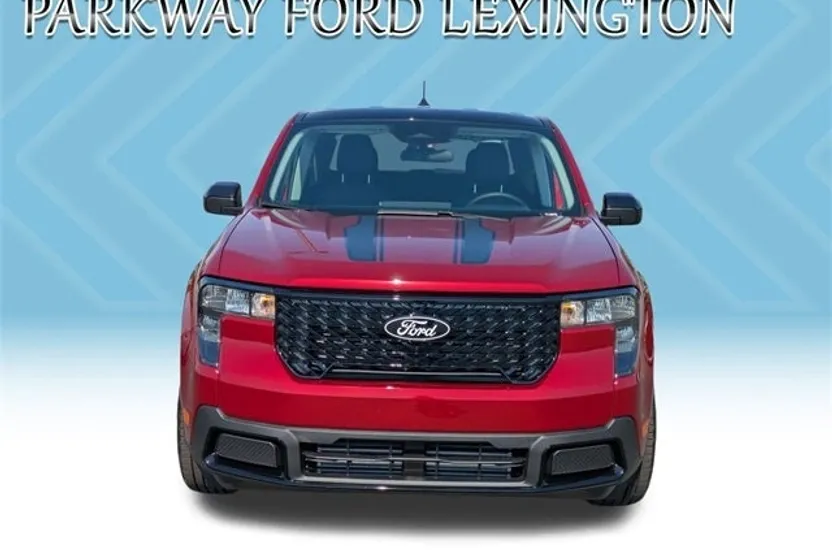 2025 Ford Maverick XLT photo 1