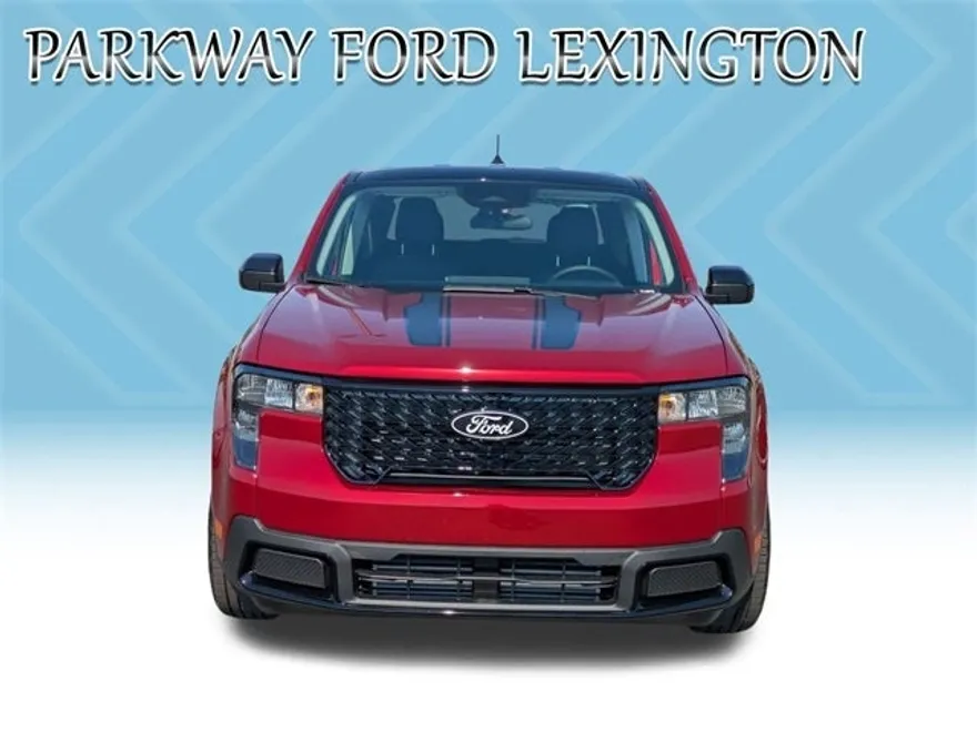 2025 Ford Maverick XLT photo 1