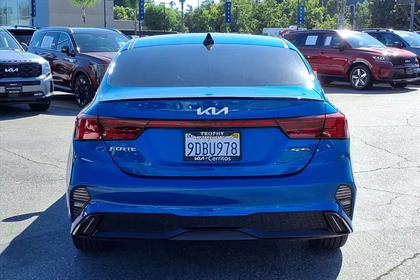 2023 Kia Forte GT-Line photo 1