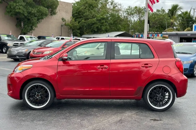 2008 Scion xD Base photo 1