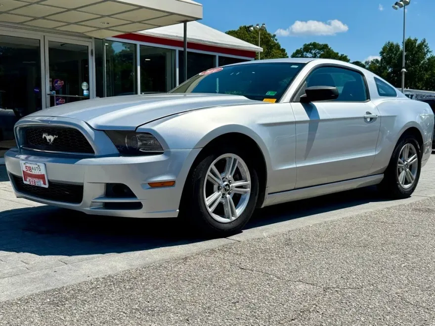 2014 Ford Mustang Base photo 1