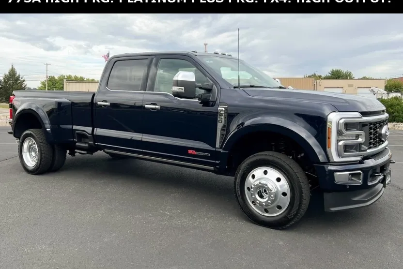 2025 Ford F-450 photo 1