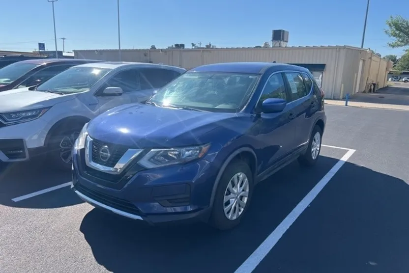 2018 Nissan Rogue S photo 1