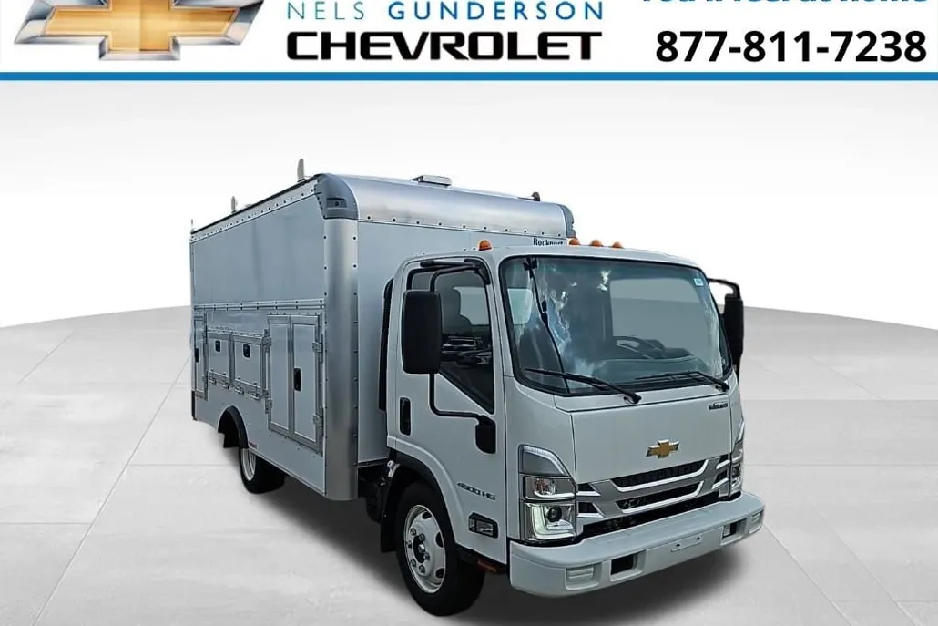 2025 Chevrolet Silverado 4500HD Base photo 1