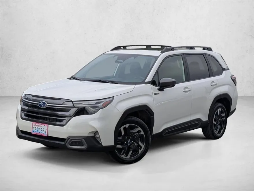 2025 Subaru Forester Limited photo 1
